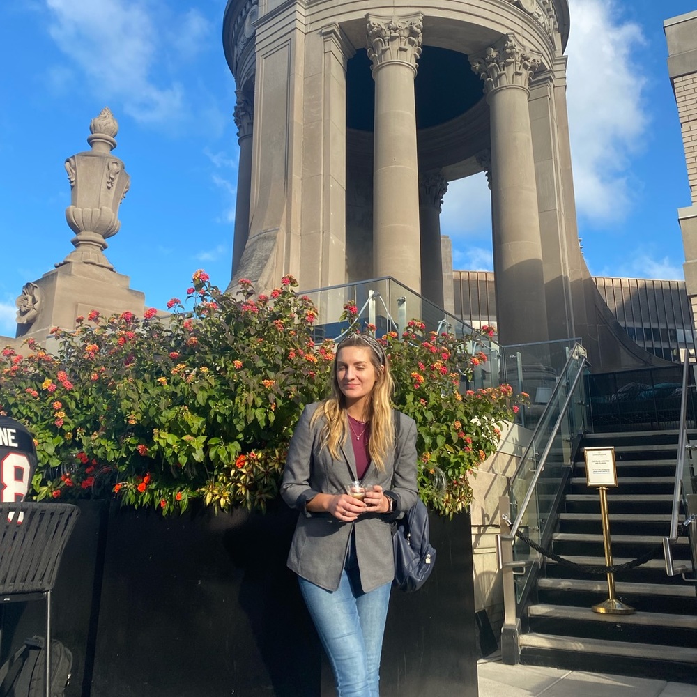 Meet your Posher, Kelly